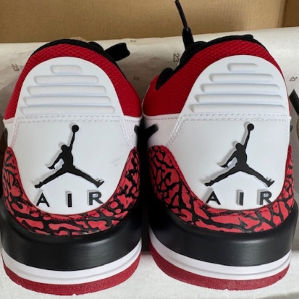 Jordan Legacy 312 Low 'Chicago Red' Like New Men Size 8.5 - Picture 11 of 16
